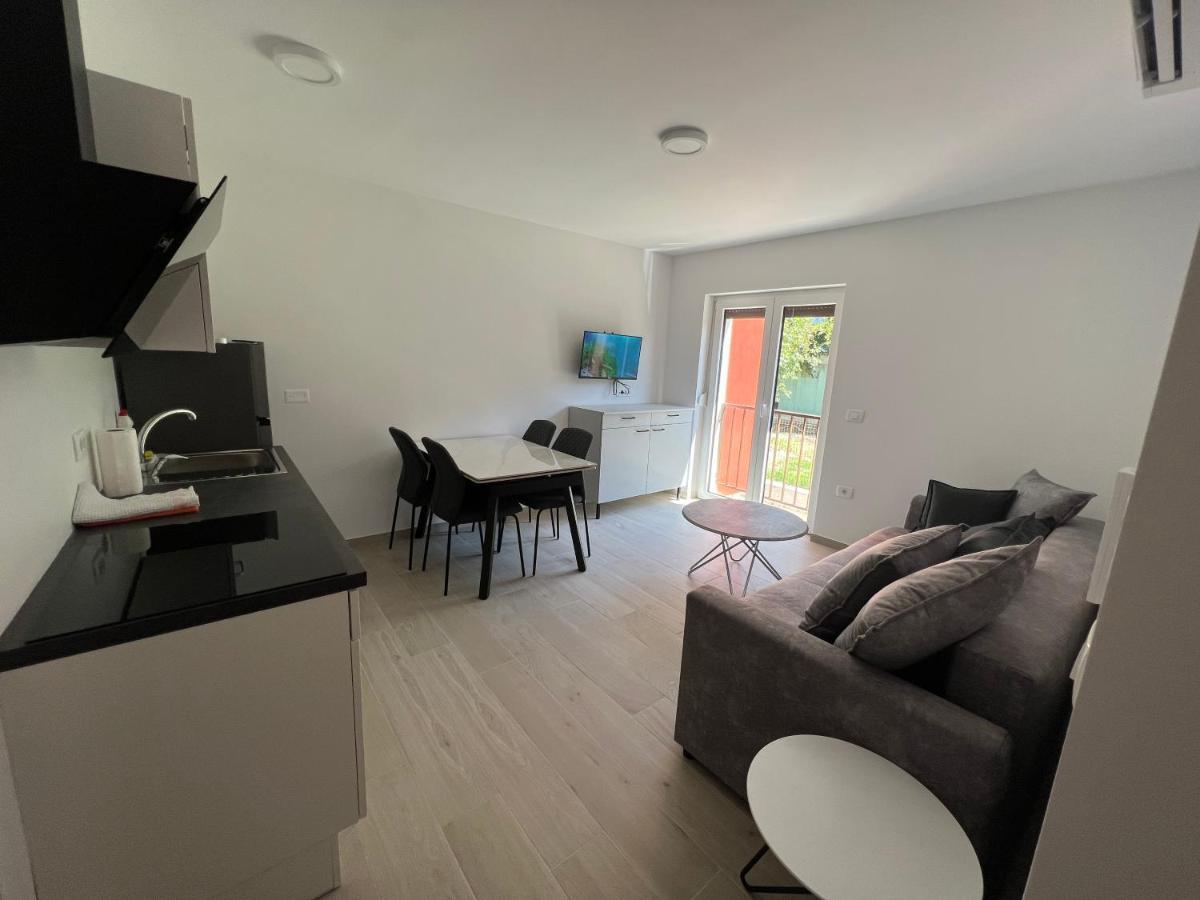 Apartments Edwina 波尔托罗 外观 照片
